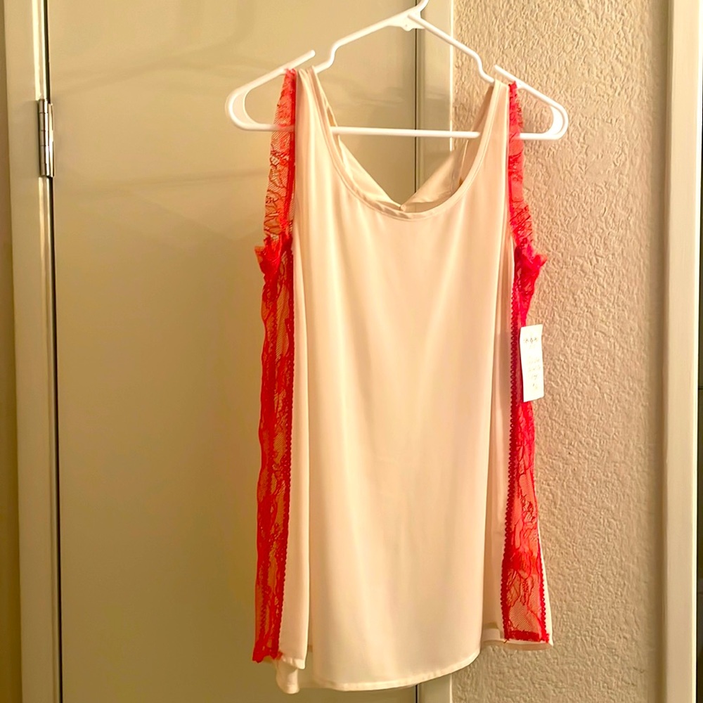 Lace detail top
